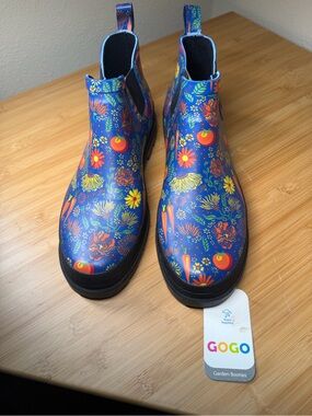 GOGO Shed Rain Women’s Blue Floral Garden Rain Booties Wellington Size 11 NWOB